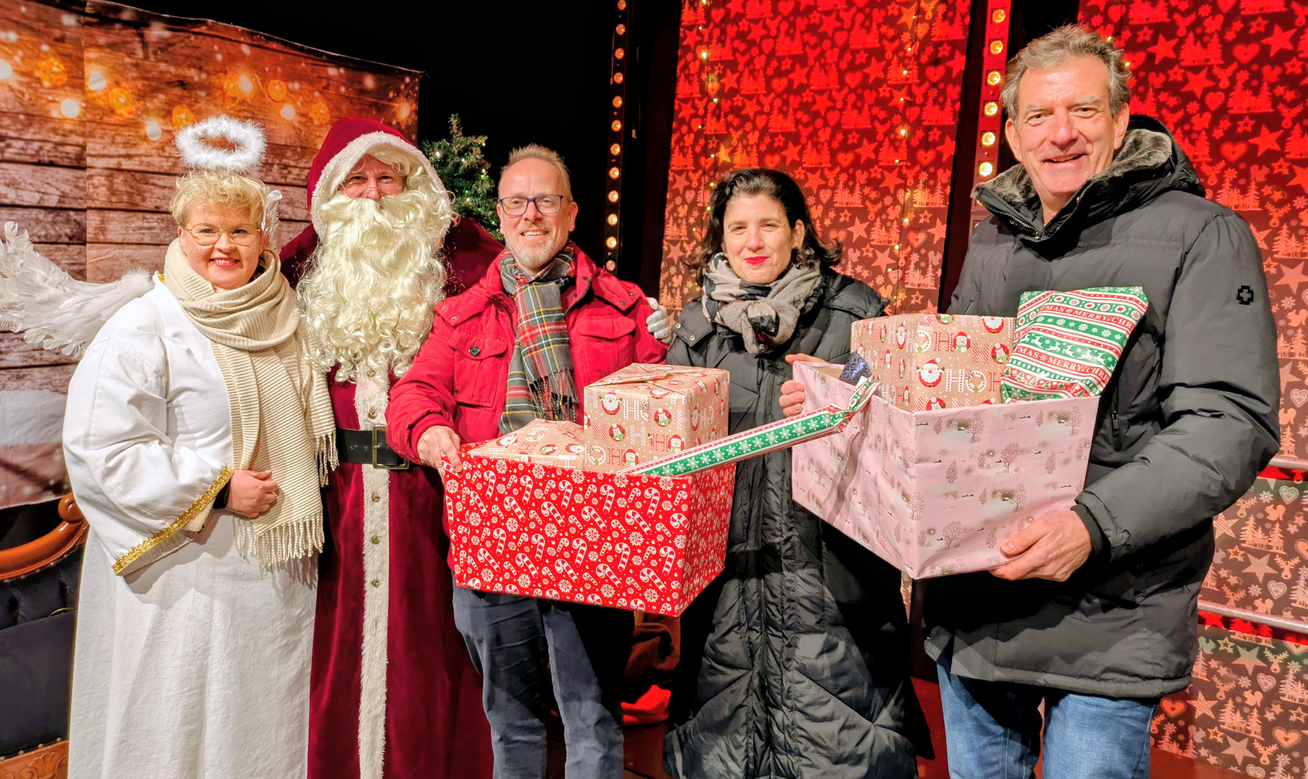 Geschenkübergabe an Campus Neckarstadt-West