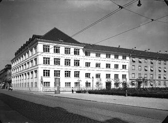 Vergrößerte Ansicht von Gebäude des Leihamts ab 1936