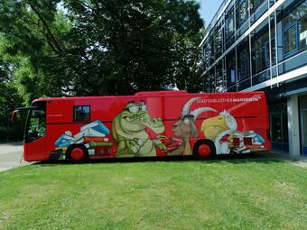 Vergrößerte Ansicht von Mobile Bibliothek der Stadtbibliothek Mannheim