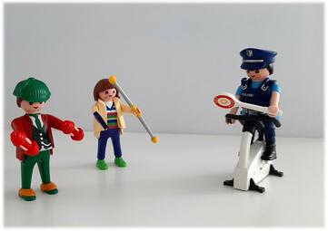 Vergrößerte Ansicht von Drei Mitarbeiter im Kopf trainieren