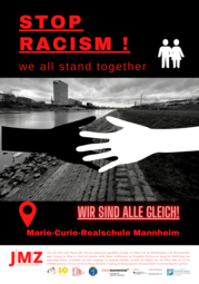 Vergrößerte Ansicht von Plakat aus dem Projekt Marie-Curie-Schüler*innen machen mobil gegen Rassismus und Antiziganismus
