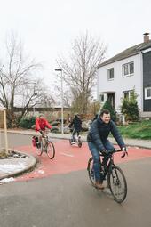 Vergrößerte Ansicht von Die Straße „Neckarplatt“ wurde in eine Fahrradstraße umgewandelt und sorgt somit für eine weitere wichtige Verbesserung für den Radverkehr.