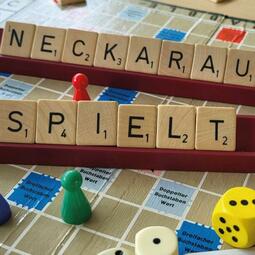 Vergrößerte Ansicht von Die Zweigstellen sind kreativ! In Neckarau startete z.B. die Reihe "Neckarau spielt Ü50".