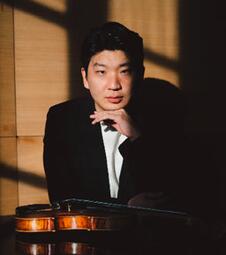 Vergrößerte Ansicht von DongChan Shin