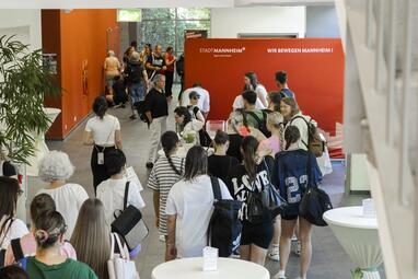 Vergrößerte Ansicht von diesem Bild