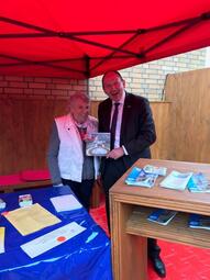 Vergrößerte Ansicht von diesem Bild