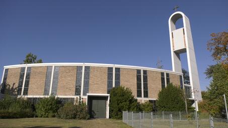 Vergrößerte Ansicht von St.-Theresia-Kirche