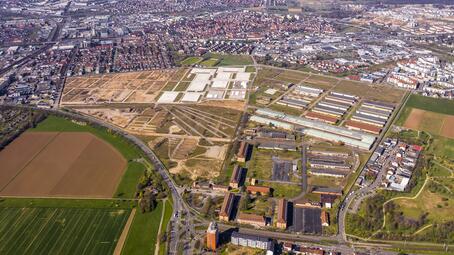 Vergrößerte Ansicht von Das Luftbild zeigt die Konversionsfläche Spinelli, deren nördlicher Teil zum Stadtteil Käfertal-Süd gehört.