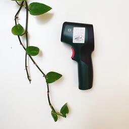 Vergrößerte Ansicht von Ein Temperatur-Messgerät der Marke Bosch zum Ausleihen