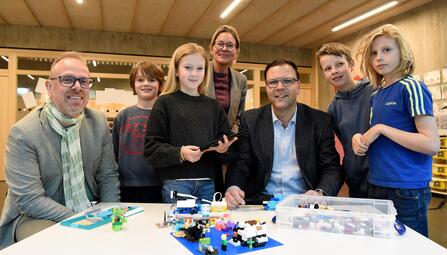 Vergrößerte Ansicht von BM Grunert und BM Proffen an Franklinschule