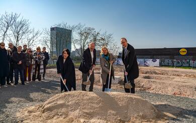 Forum Deutsche Sprache - Spatenstich