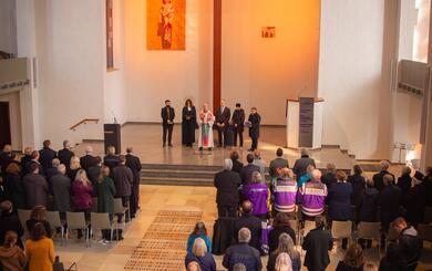 Gedenken an Amokfahrt: Interreligiöses Friedensgebet