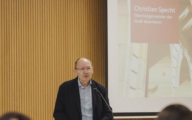 Regenbogenempfang 2026: Oberbürgermeister Christian Specht