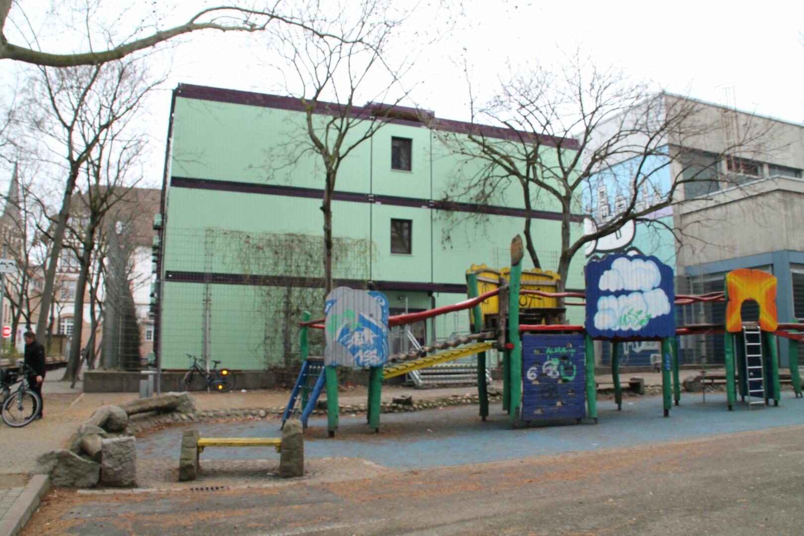 Elisabeth-Gymnasium-Container