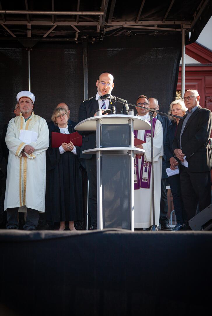 Mannheim hält zusammen: Interreligiöses Friedensgebet