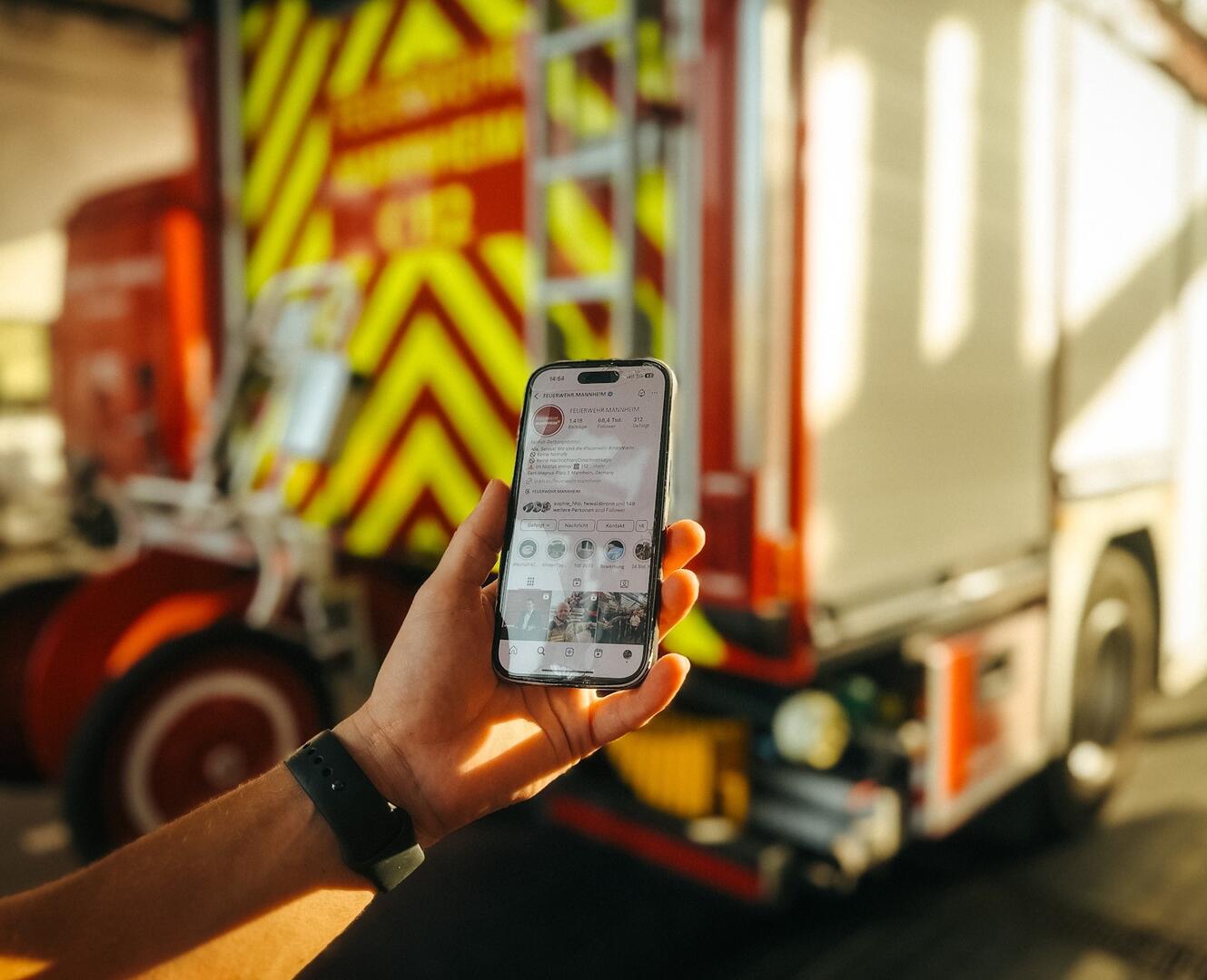 Auf Social Media gibt es künftig Sofortmeldungen, Einblicke und Informationen aus erster Hand.