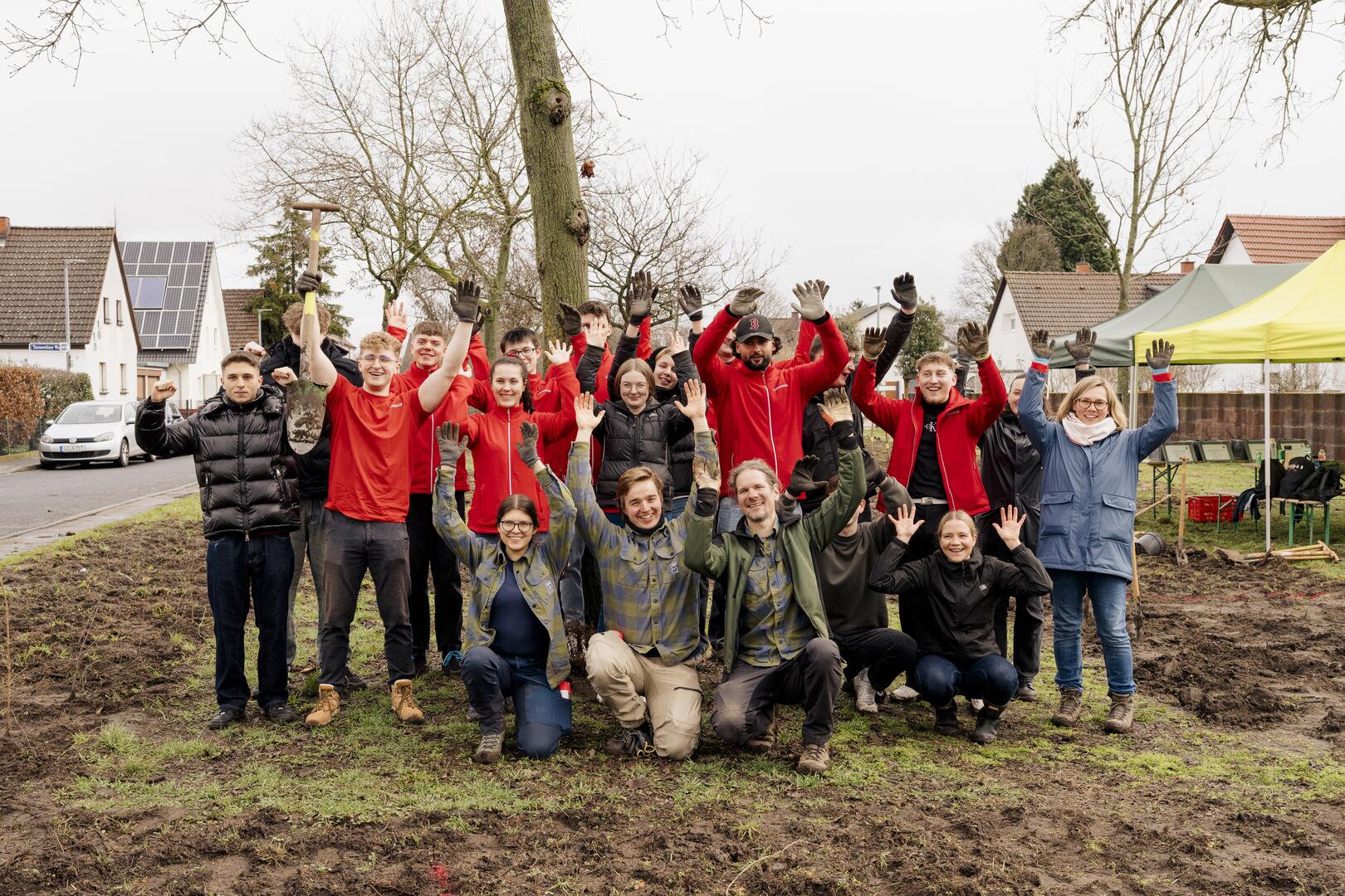 Waldinsel Mannheim-Schönau: Bauhaus-Azubis Gruppenbild