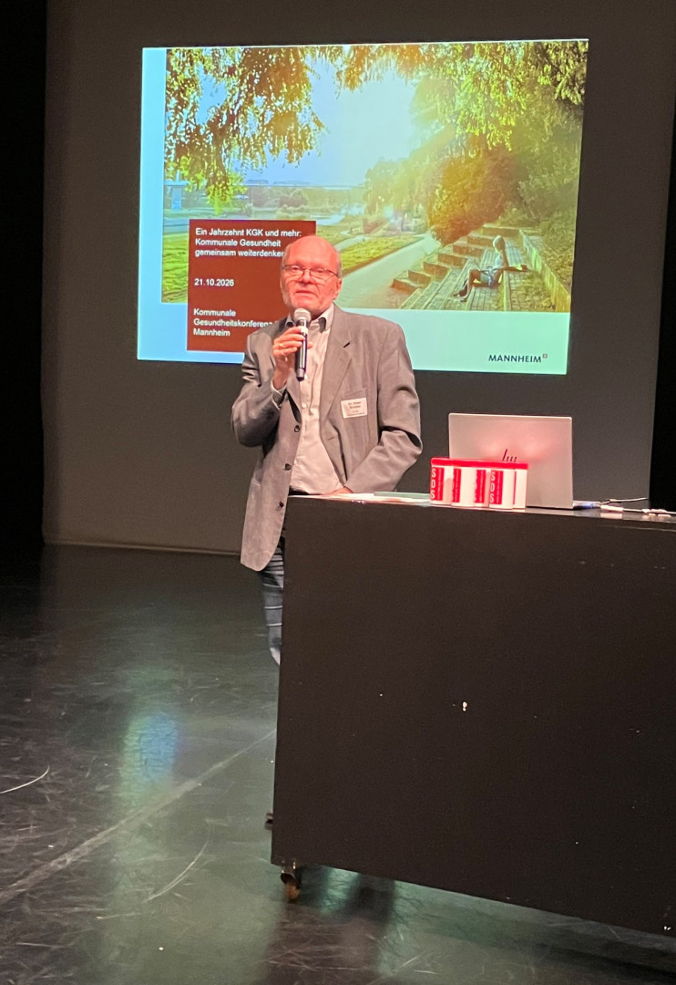 Zehn Jahre Kommunale Gesundheitskonferenz: Gemeinsam Gesundheit vor Ort gestalten - Dr. Peter Schäfer, Leiter des Fachbereichs Jugendamt und Gesundheitsamt beim Schlusswort