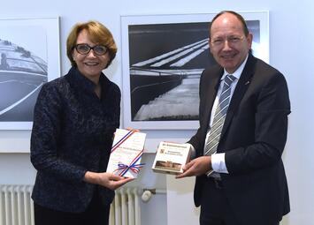 Vergrößerte Ansicht von Die französische Botschafterin Anne-Marie Descôtes zu Gast in Mannheim