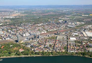 Vergrößerte Ansicht von Mannheim mit Glückstein-Quartier im Vordergrund