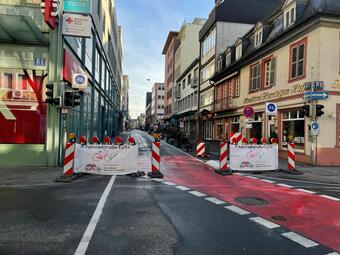 Vergrößerte Ansicht von Ein Teilabschnitt der Marktstraße ist seit 2022 Mannheims erste reine Fahrradstraße.