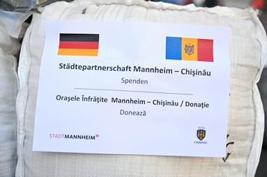 Vergrößerte Ansicht von Hilfstransport für Chişinău (02)