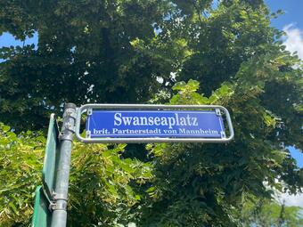 Vergrößerte Ansicht von Swanseaplatz Straßenschild