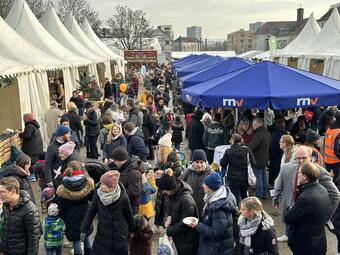 Vergrößerte Ansicht von Bürgerfest zur Einweihung der Linie 16