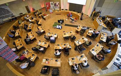 Vergrößerte Ansicht von Im Ratssaal findet die FutuRaum Innenstadtkonferenz statt