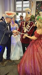 Vergrößerte Ansicht von Prinzessinnenempfang im Rathaus 2024 (01)