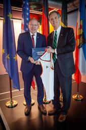 Vergrößerte Ansicht von Empfang für US-Generalkonsul Norman Thatcher Scharpf in Mannheim