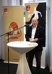 Vergrößerte Ansicht von Empfang zum Albert-Schweitzer-Turnier (01)