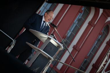 Vergrößerte Ansicht von Mannheim hält zusammen: Rede von Oberbürgermeister Specht