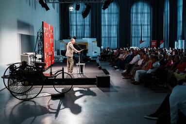 Vergrößerte Ansicht von Verleihung des Bertha-und-Carl-Benz-Preises 2023 an Formula Student Germany e. V. / Wettbewerb Formula Student Driverless Cup (DC)