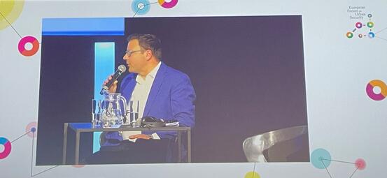 Vergrößerte Ansicht von Mannheims Bürgermeister und Sicherheitsdezernent Dr. Volker Proffen bei einer EFUS-Veranstaltung im März 2024.