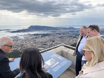 Vergrößerte Ansicht von An der Gedenkstätte zur Befreiung Südfrankreichs von Nazi-Deutschland