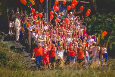 Vergrößerte Ansicht von Monnem Pride 2025: Städtische Mitarbeitende