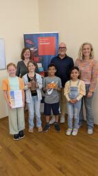 Vergrößerte Ansicht von &quot;Hoch hinaus&quot; Lesepreis Erster Preis der 3. Klassen