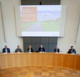 Vergrößerte Ansicht von Pressekonferenz zum Mannheimer Zukunfthaushalt