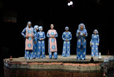 Vergrößerte Ansicht von Zerbrochner Krug