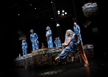 Vergrößerte Ansicht von Zerbrochner Krug