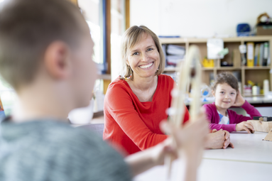Vergrößerte Ansicht von Luft ist nicht nichts! - Spannende Lernumgebungen mit Luft im Sachunterricht entdecken
