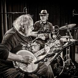 Vergrößerte Ansicht von EUGENE CHADBOURNE (USA) feat. SCHROEDER (DE) // LSD Country &amp; Western