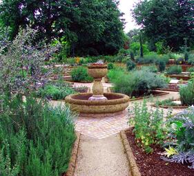 Vergrößerte Ansicht von Führungen für Erwachsene