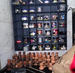 Vergrößerte Ansicht von Bei den Kontrollen wurden über 500 Gegenstände (Behältnisse) sichergestellt.