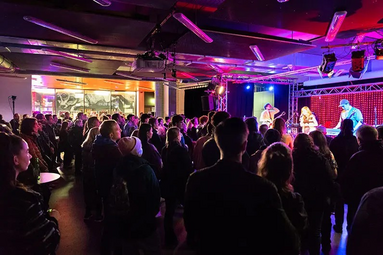 Vergrößerte Ansicht von Bandpool Live &amp; Laut