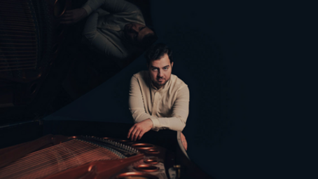 Vergrößerte Ansicht von Burak Çebi - Eine Hommage an Ludovico Einaudi