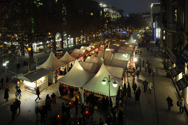 Vergrößerte Ansicht von Silvestermarkt
