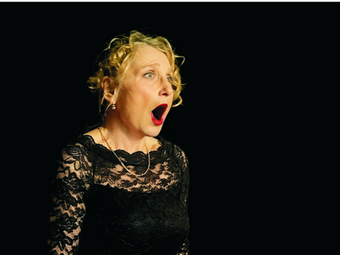 Vergrößerte Ansicht von Josefin Lössl - "POE-tisches Gruseltheater" - Gruselgeschichten zu Walpugisnacht