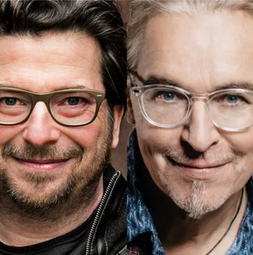 Vergrößerte Ansicht von Hennes Bender &amp; Chako Habekost lesen Asterix